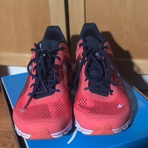 On Cloud Running Coral and Navy Cloudflow Athletic Shoes Lightweight 10 GUC